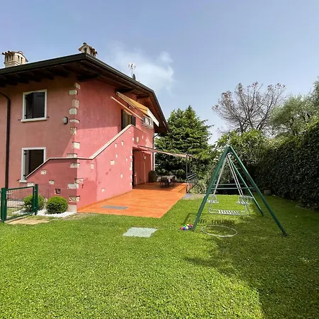 La Casa Rossa Tra E Montagna Garage Wi-fi דירה