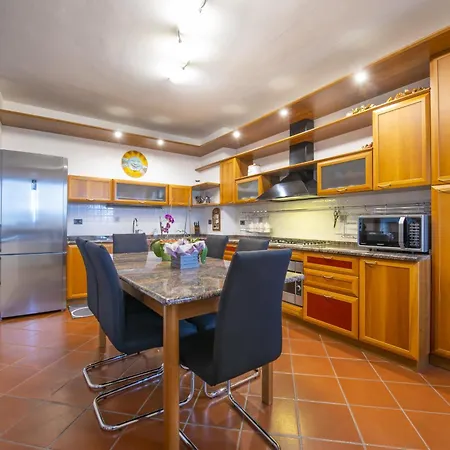 公寓 La Casa Rossa Tra E Montagna Garage Wi-fi *