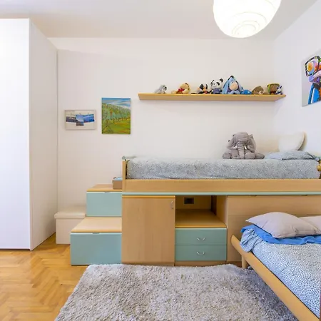 La Casa Rossa Tra E Montagna Garage Wi-fi アパート