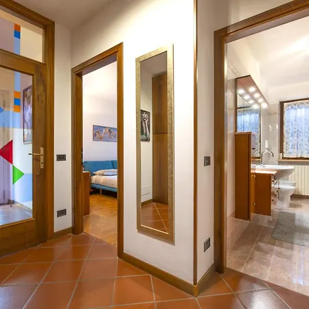 La Casa Rossa Tra E Montagna Garage Wi-fi アパート *